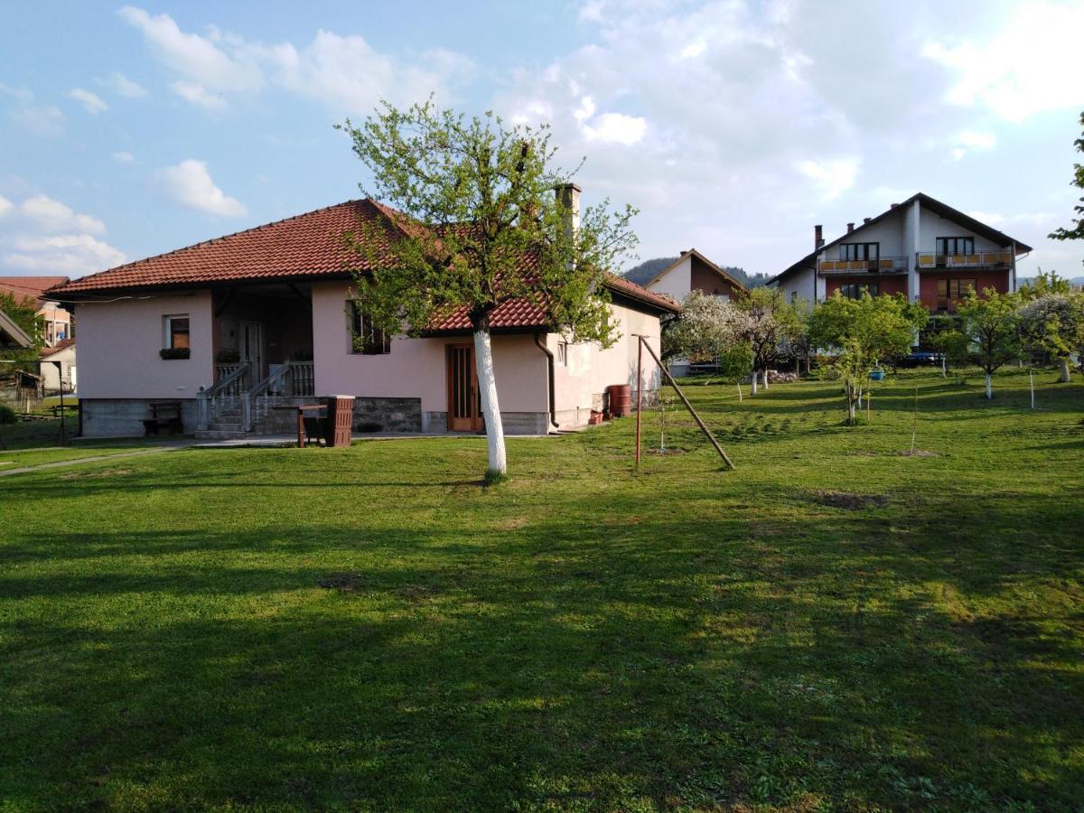Mala Basta Appartement Bajina Basta Buitenkant foto