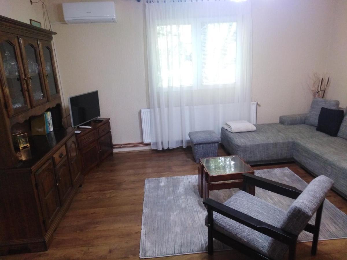 Mala Basta Appartement Bajina Basta Buitenkant foto