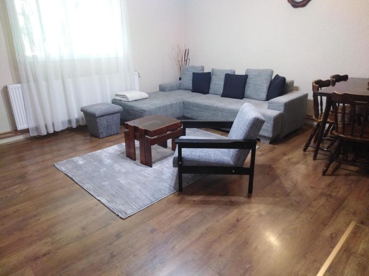 Mala Basta Appartement Bajina Basta Buitenkant foto