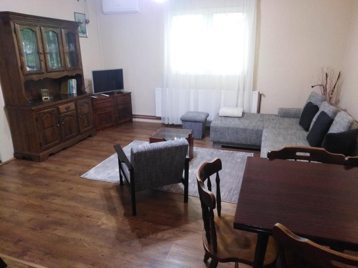 Mala Basta Appartement Bajina Basta Buitenkant foto