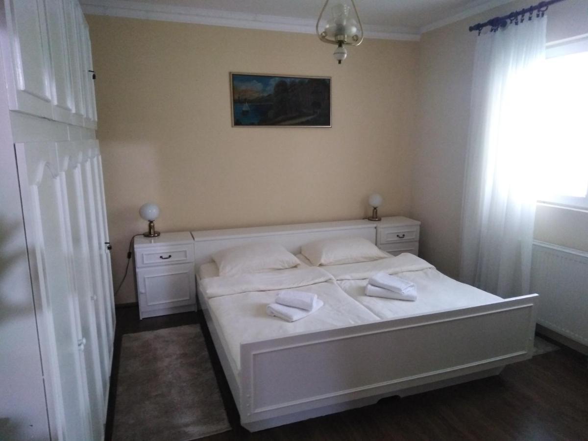 Mala Basta Appartement Bajina Basta Buitenkant foto