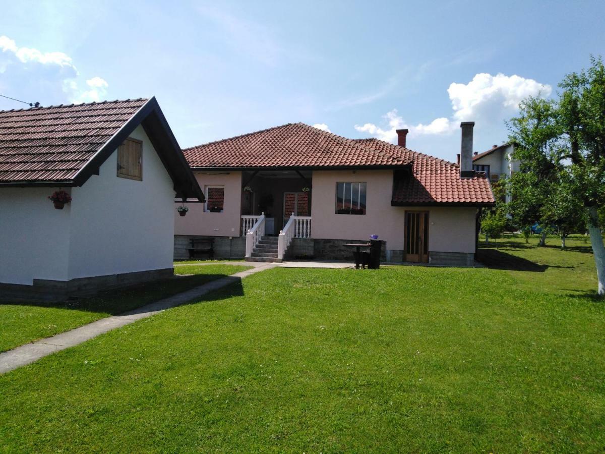 Mala Basta Appartement Bajina Basta Buitenkant foto